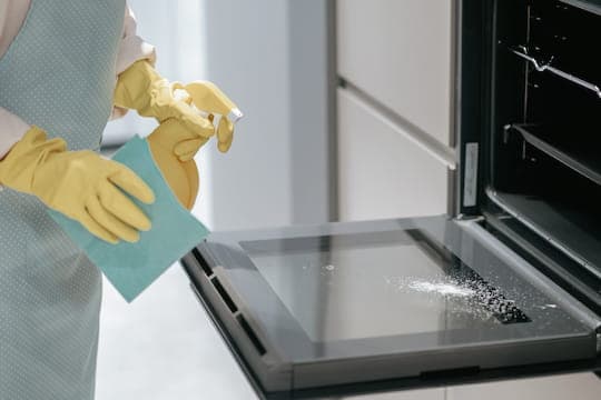 Oven cleaning in Isleworth TW7